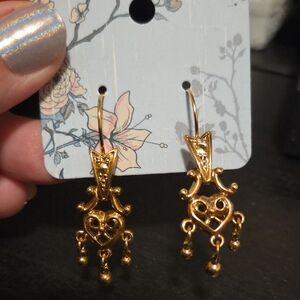 Victorian Filigree Gold Heart Dangle Earrings